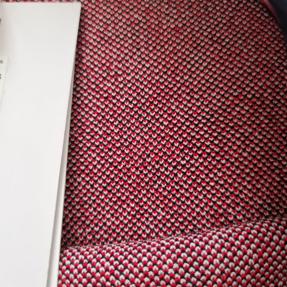 Tommy Hilfiger Pencil Knee Length Skirt in Tri Colour Houndstooth Design Medium - Picture 7 of 7